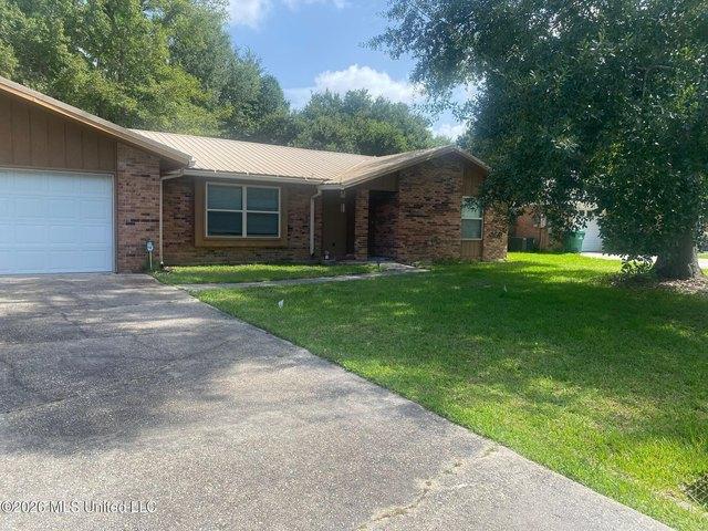 House for sale in Diamondhead, Mississippi