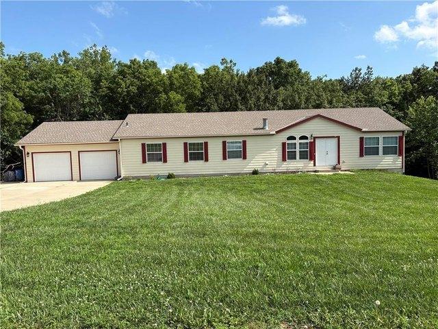 House for sale in Lathrop, Missouri