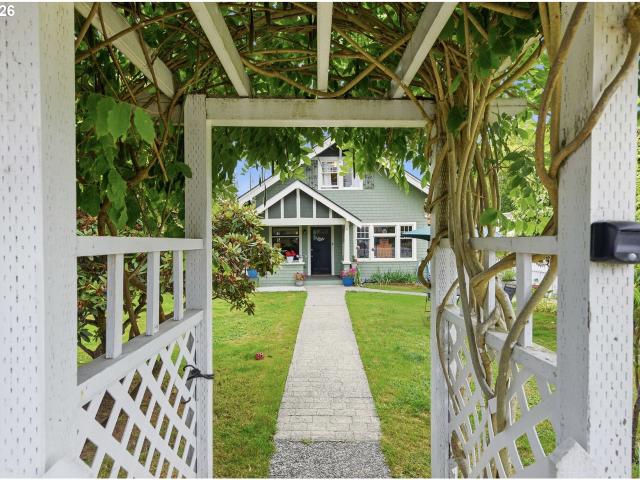 House for sale in Oregonia