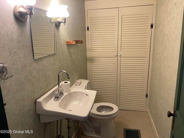 House for sale in Chestertown, New York