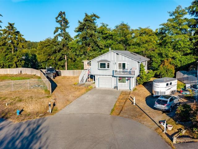 House for sale in Oak Harbor, Washington