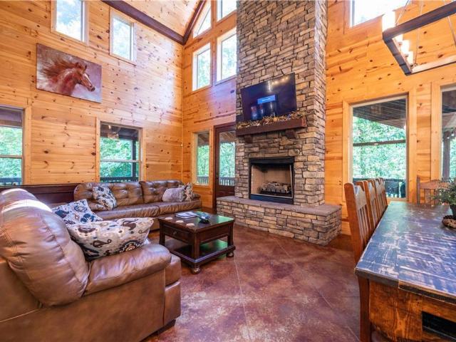 House for sale in Hochatown, Broken Bow