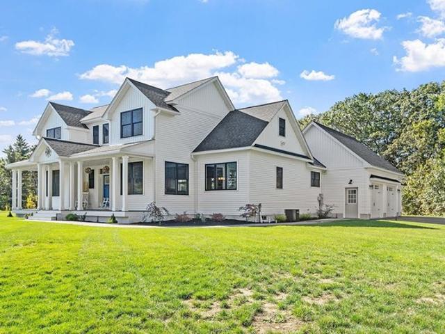 House for sale in Ashby, Massachusetts