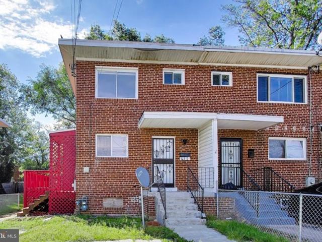 Townhouse for sale in Oxon Hill, Maryland