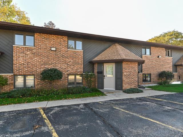 Condo for sale in Burlington, Racine County