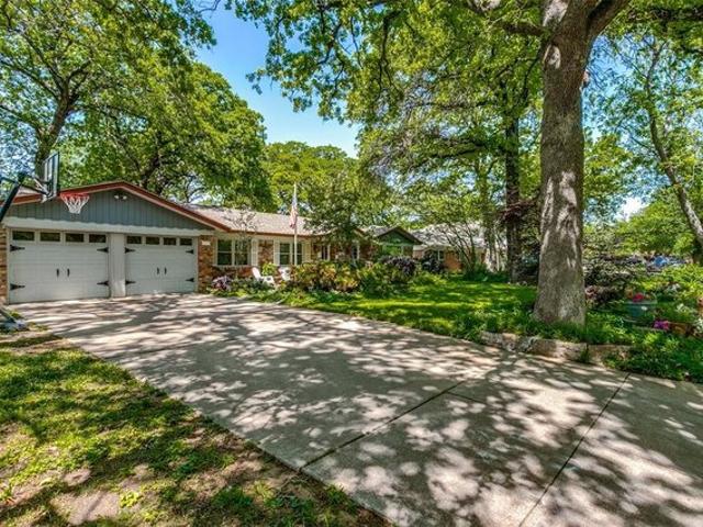 House for sale in Hurst, Texas