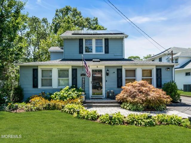 House for sale in Pine Beach, New Jersey