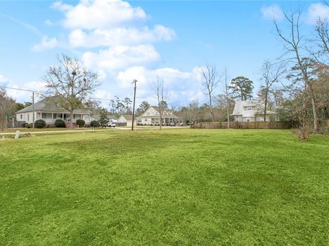 Land for sale in Mandeville, Louisiana