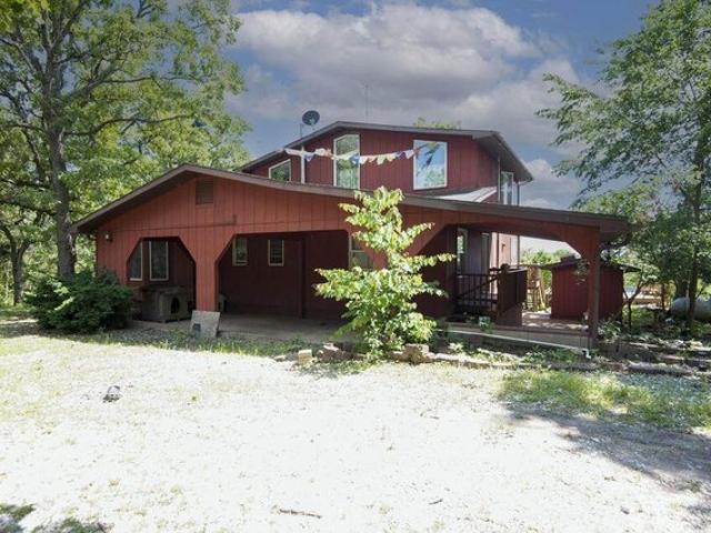 House for sale in Cedarcreek, Missouri