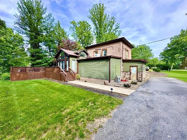 House for sale in New Bedford, Pennsylvania