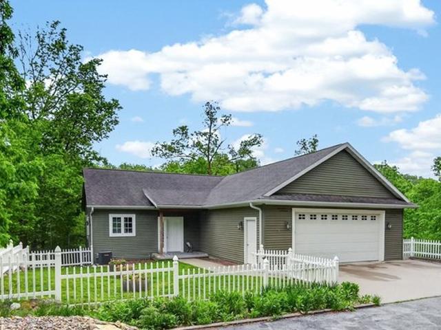 House for sale in Guthrie, Iowa