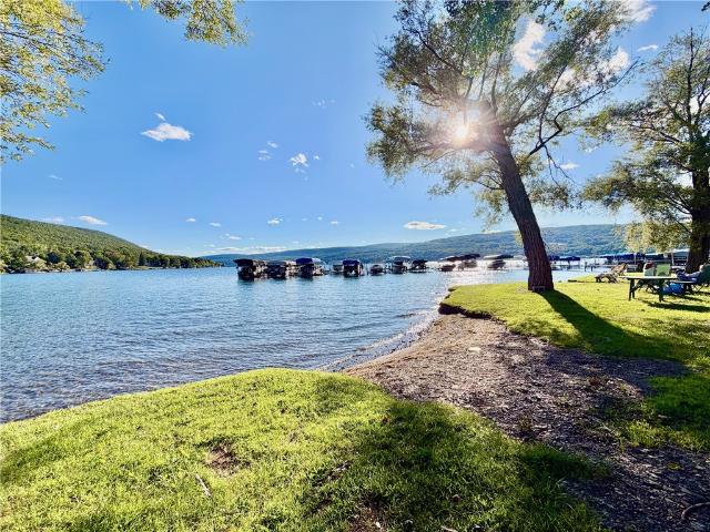 House for sale in Middlesex, New York