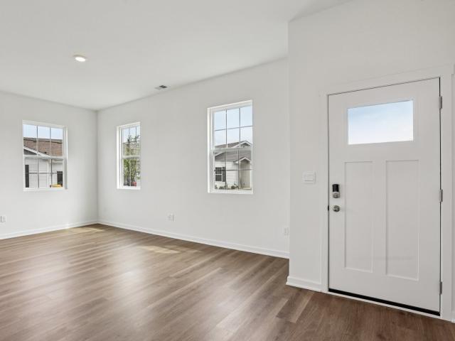 Townhouse for sale in Mchenry, Illinois