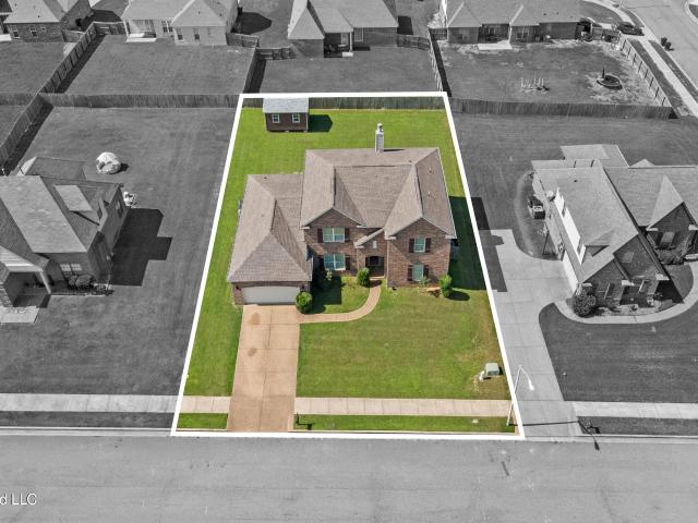 House for sale in Nesbit, Mississippi