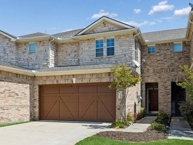 Townhouse for sale in Denton, Texas