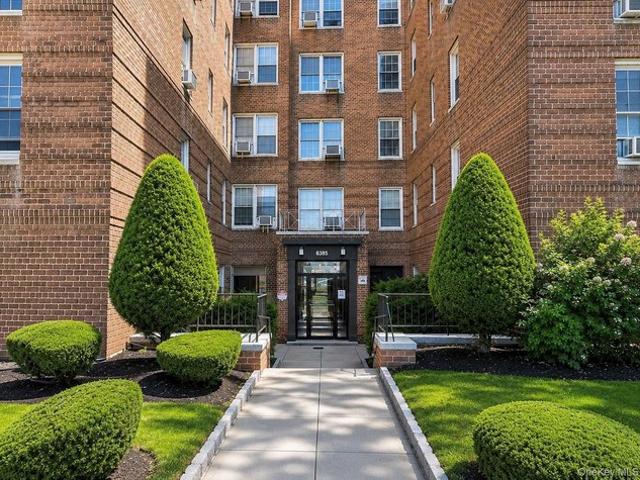Condo for sale in Queens, Arverne