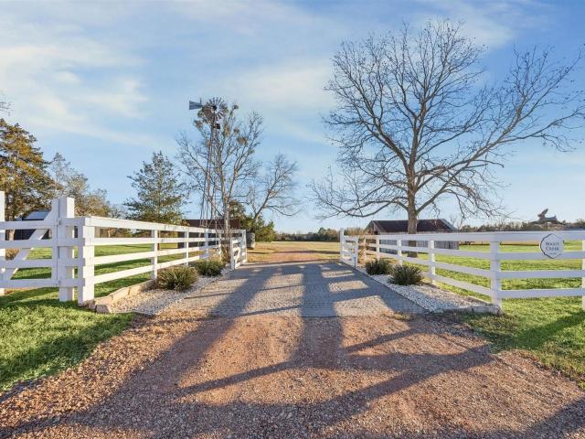 Ranch for sale in New Ulm, Texas