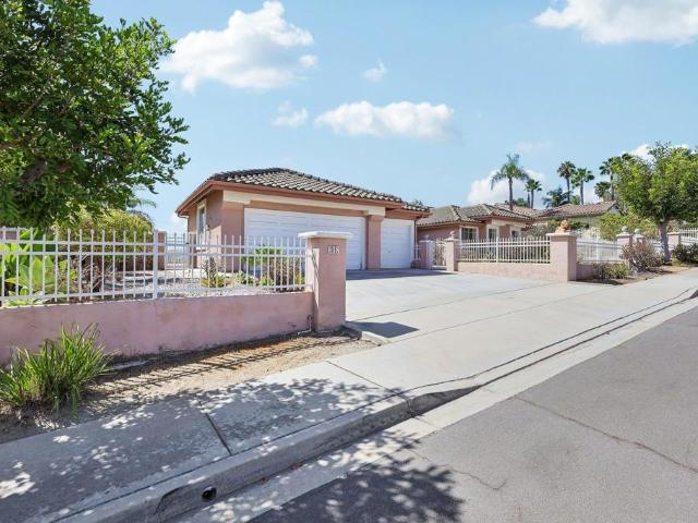 House for sale in Vista, California