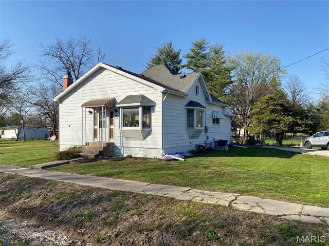 House for sale in Witt, Illinois