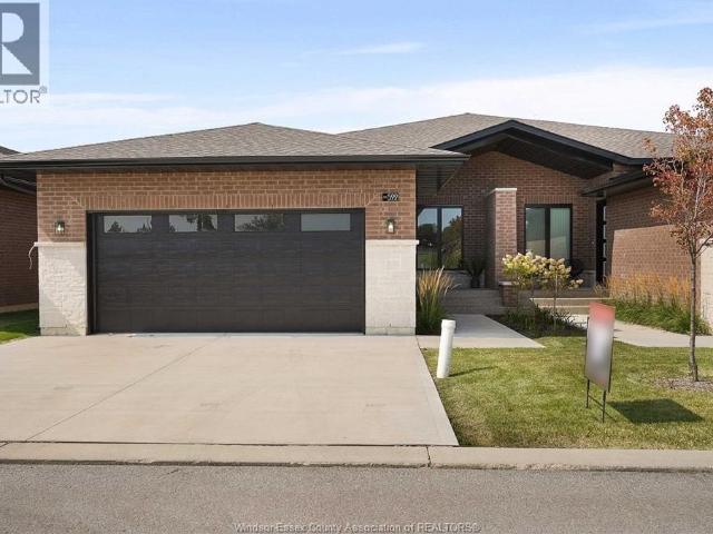 Townhouse for sale in Maidstone, Ontario