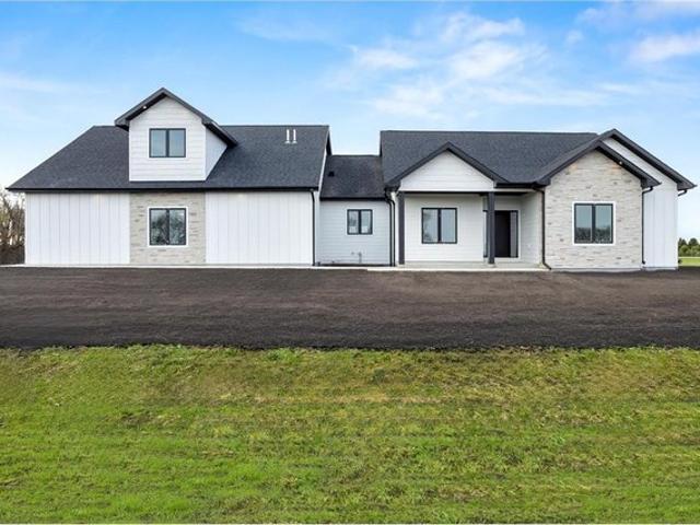 House for sale in Kindred, North Dakota