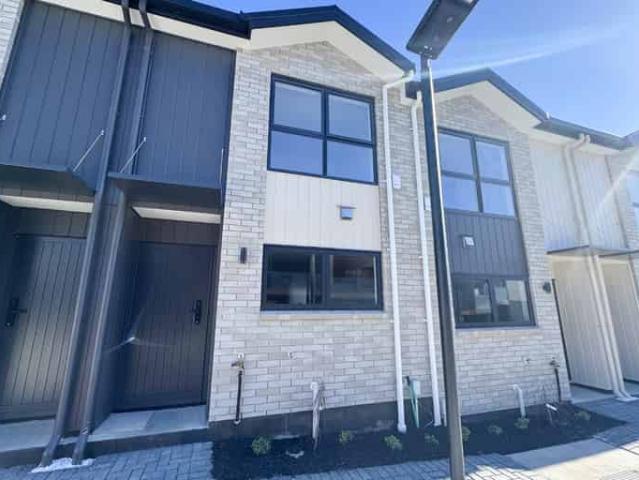 House for rent in Hillsborough, Oroua County