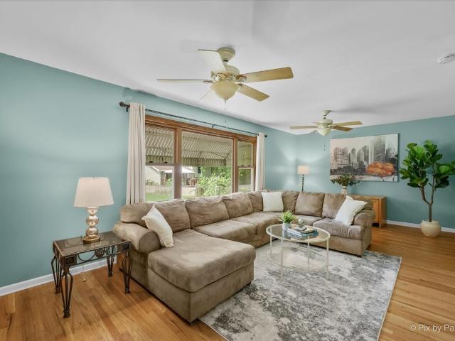 House for sale in Mchenry, Illinois