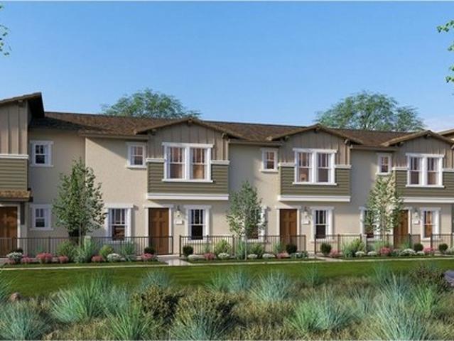 Townhouse for sale in Fontana, California