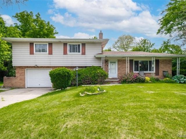 House for sale in Grand Blanc, Michigan