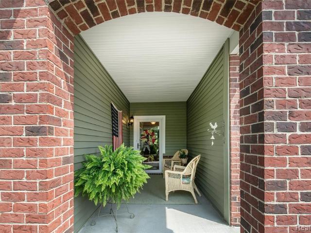 Condo for sale in Grand Blanc, Michigan