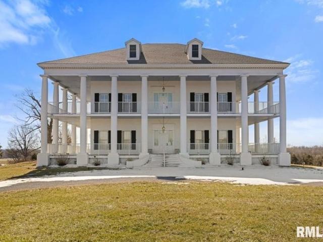 House for sale in Carbondale, Illinois