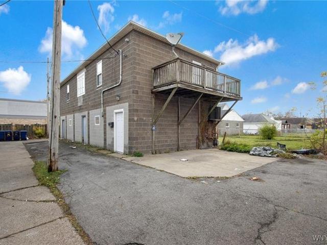 House for sale in Niagara, New York