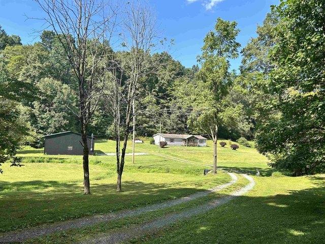 House for sale in Grafton, West Virginia