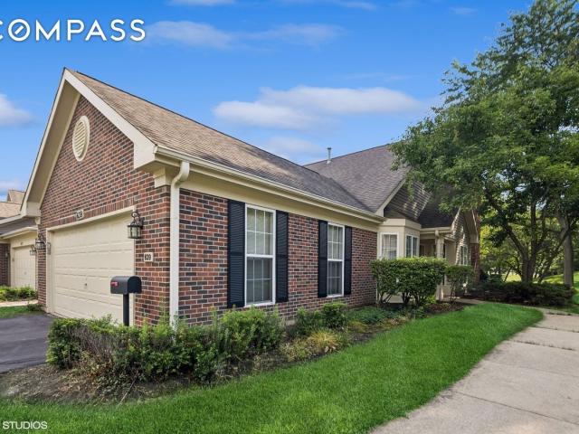 Townhouse for sale in Elk Grove Village