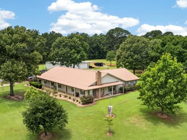 Farm for sale in Grapeland, Texas