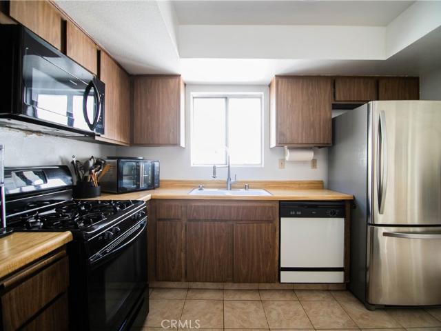 Townhouse for sale in Burbank, California