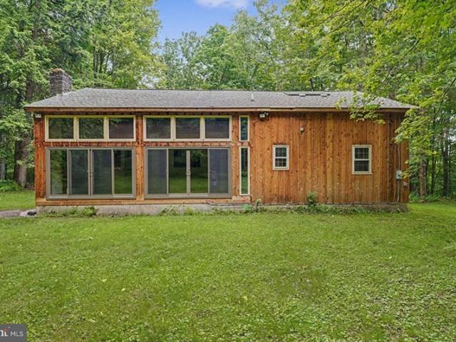 House for sale in Hop Bottom, Pennsylvania