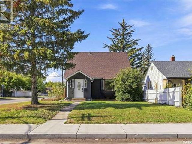 House for sale in Saskatoon, Saskatchewan