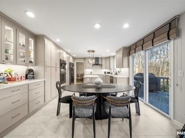 House for sale in Franklin Lakes, New Jersey