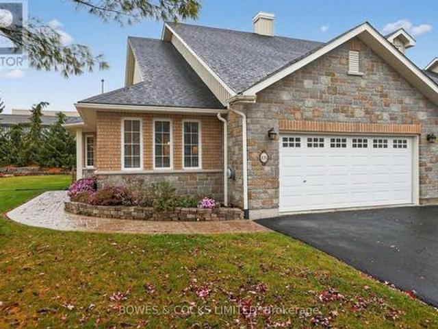 Townhouse for sale in Peterborough, Ontario