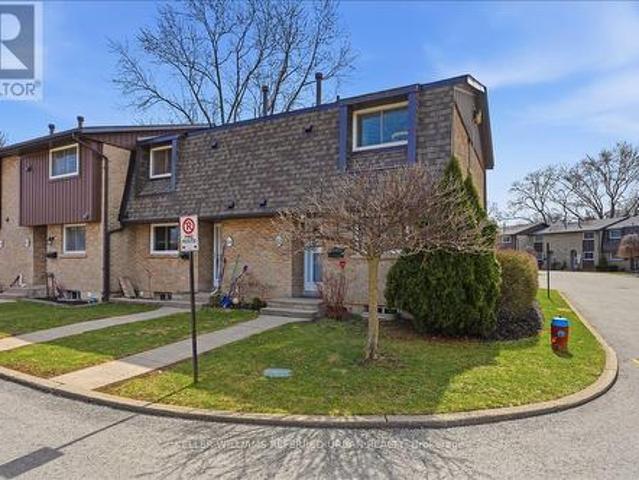 Townhouse for sale in Niagara, Ontario