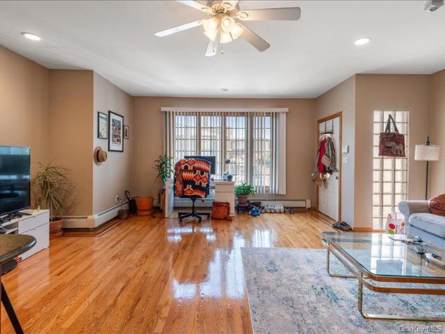 House for sale in Queens, Arverne