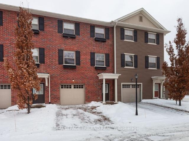 Condo for sale in Arva, Ontario