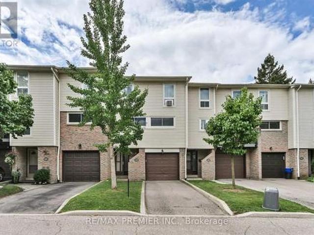 Townhouse for sale in Mississauga, Ontario