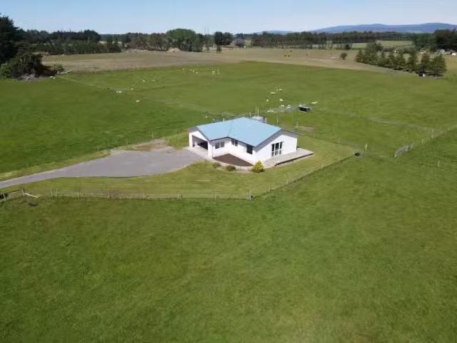 House for sale in South Hillend, Southland