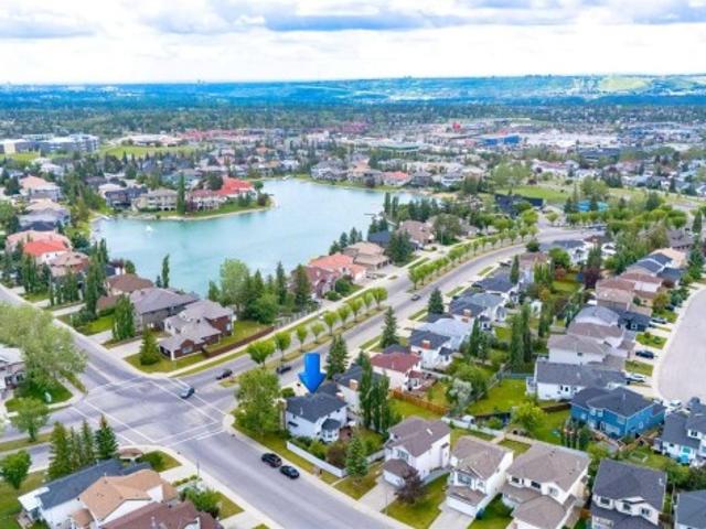 House for sale in Arbour Lake, Calgary