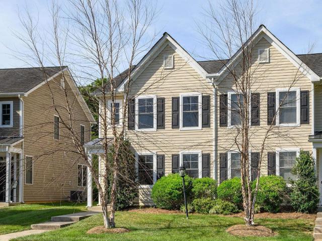 Townhouse for sale in Virginia