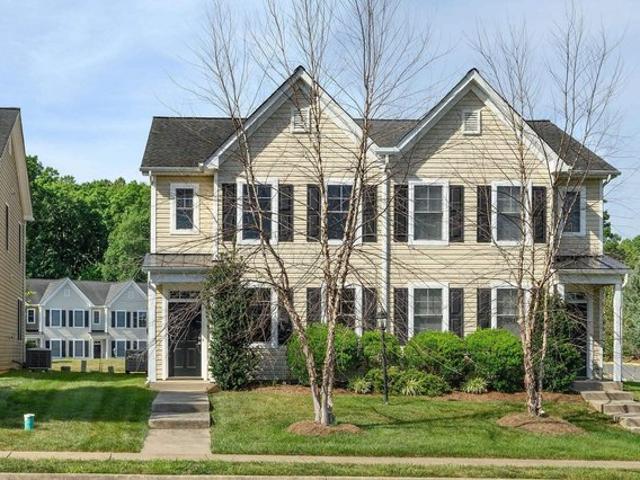 Townhouse for sale in Virginia