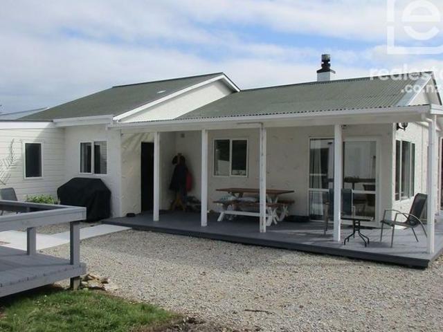 House for rent in Otakou