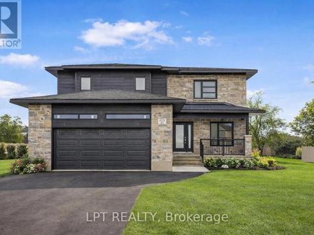 House for sale in Russell, Ontario